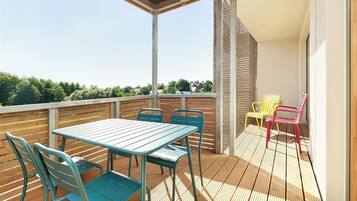 Tempat makan outdoor