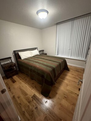 Room - Unique Loft Rental with Access to Spacious Deck and Games Room for an Amazing Getaway by Tenkiller Ferry Lake in Oklahoma (Cookson)