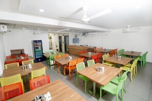 Dining - Nova Sahaj Residency (Rajkot)