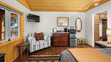 Studio, 1 grand lit, vue sur la montagne (Moose Hollow) | 1 chambre, décor unique, ameublement unique