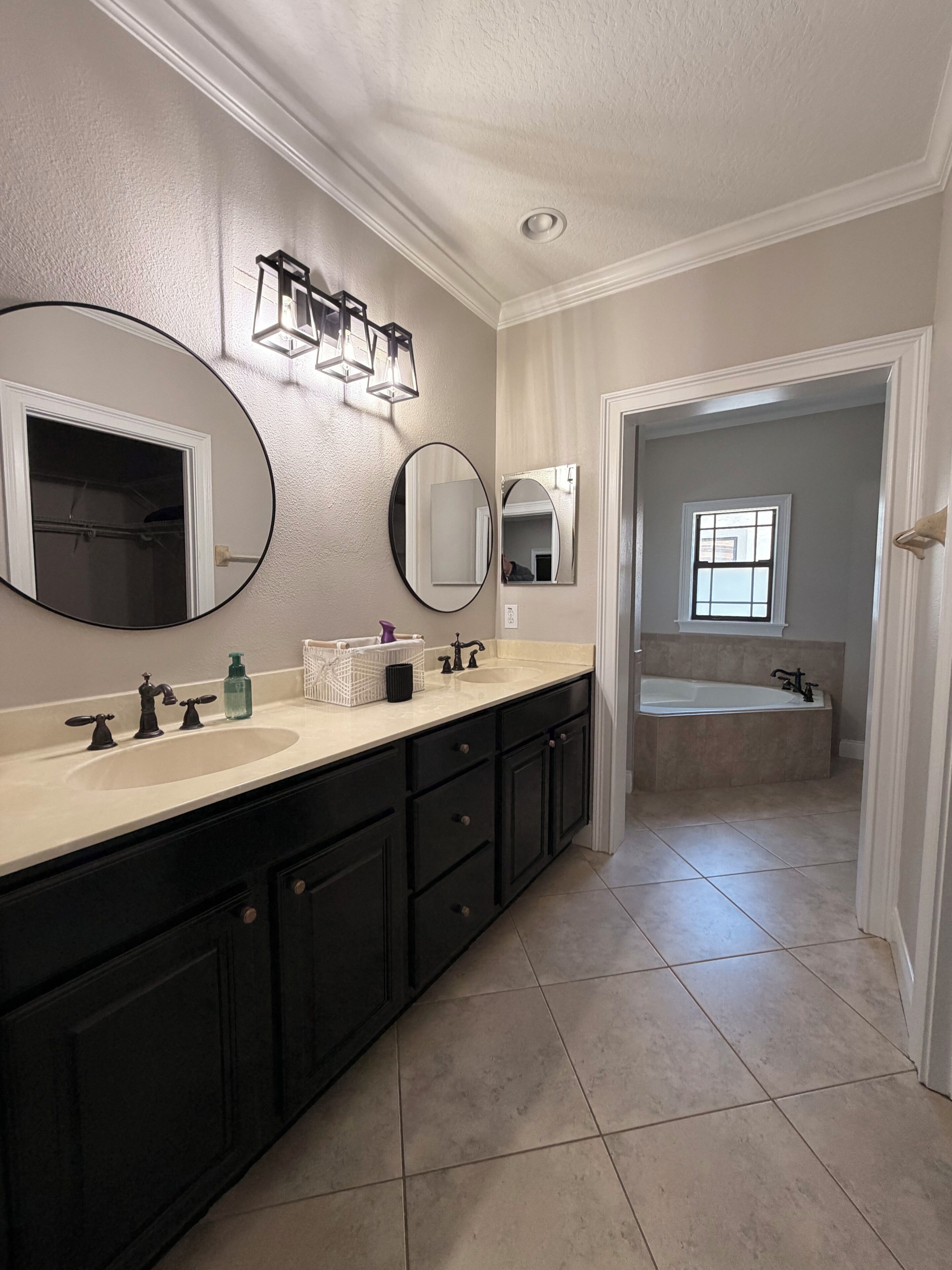 Shower, jetted bath, towels, soap