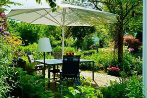 Outdoor dining - Vrbo Property (Sundern (Sauerland))