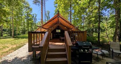 Secluded Off-Grid Glamping Tent with Private Bathhouse Near The Caverns & Waterfalls – Coalmont, Tennessee