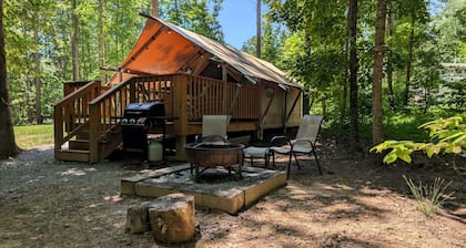 Secluded Off-Grid Glamping Tent with Private Bathhouse Near The Caverns & Waterfalls – Coalmont, Tennessee