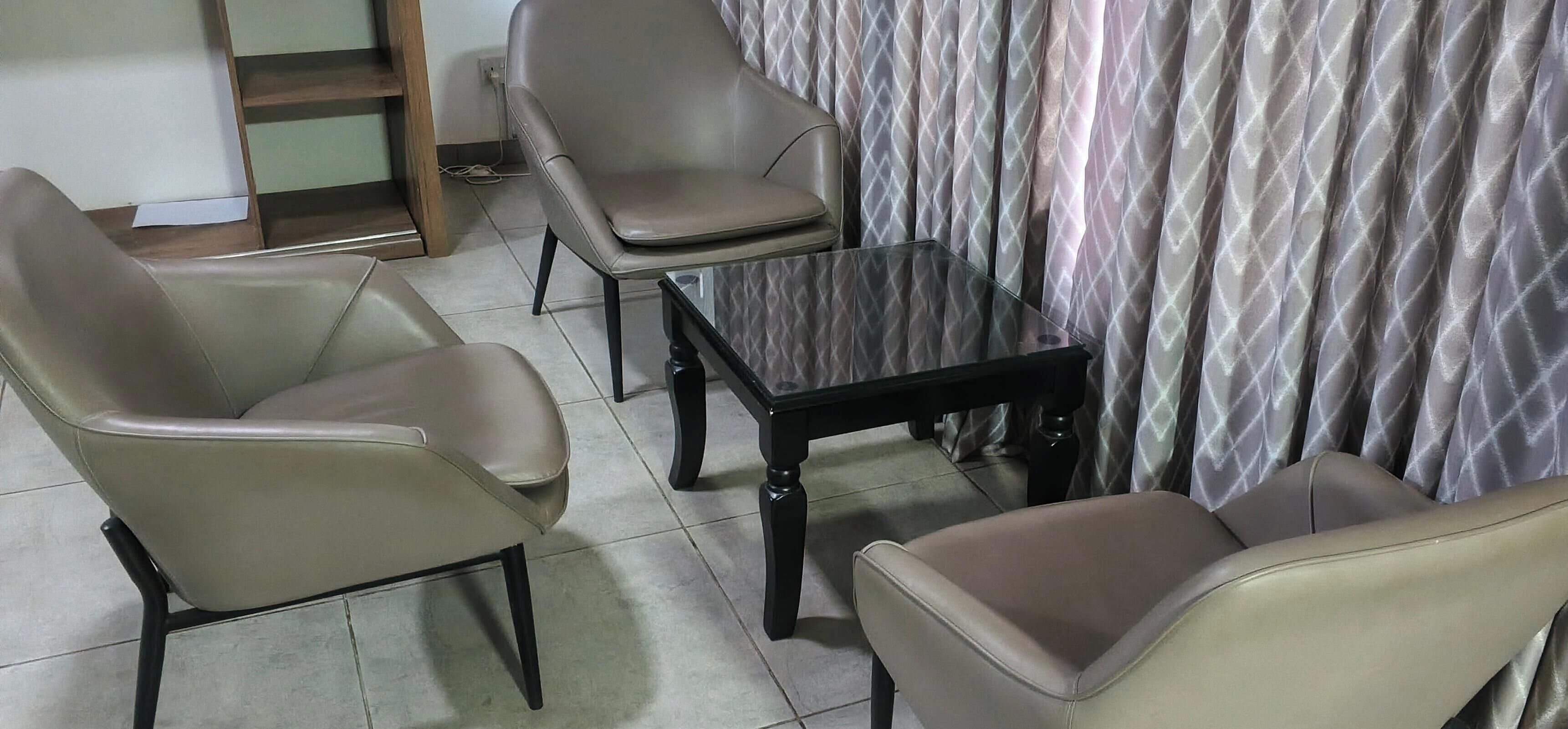 Junior Studio Suite, City View | Interior