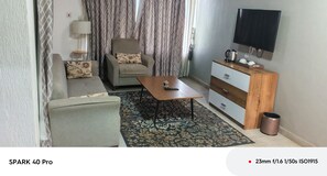 Junior Studio Suite, City View | Living area - Peach City Hotel (Prampram)