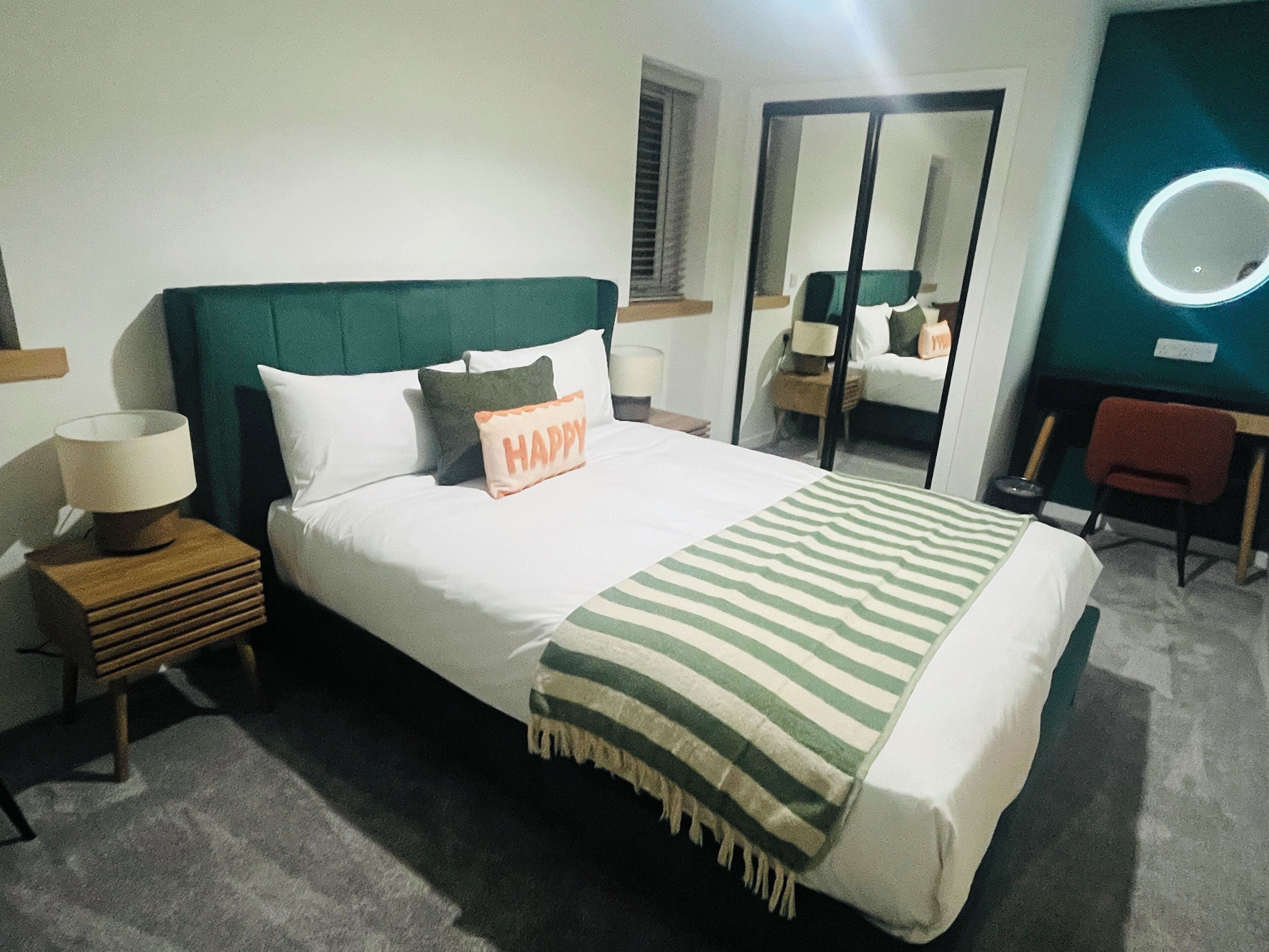 1 chambre, fer et planche à repasser, Wi-Fi, draps fournis
