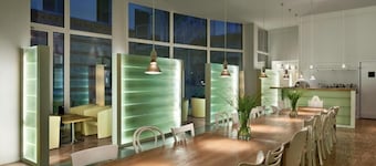 Hotel 38
