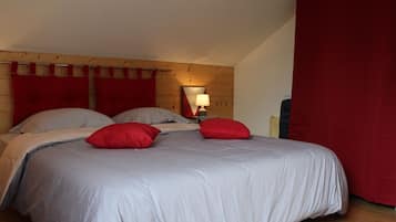 3 bedrooms, WiFi (free), bed sheets