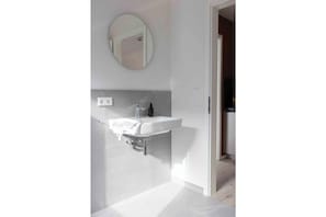 Bathroom - Vrbo Property (Sankt Peter-Ording)