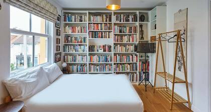 Host & Stay | Yellow House