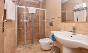 Standard Triple Room, Sea View | Bathroom | Shower, free toiletries, hair dryer, slippers - Acem Hotel (Ayvalik)