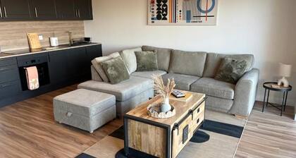 Birch Tree Lodge - Luxurious Lodge on the NC500 - Thrumster Lodges