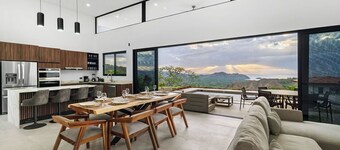Casa Alto Verde | 4 King Suites & Pool