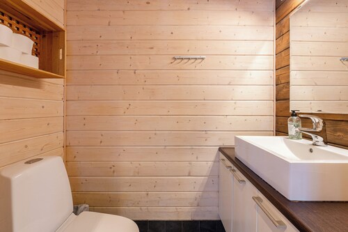 Cozy Cabin Retreat in Riihivuori