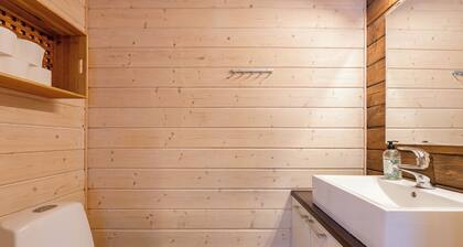 Cozy Cabin Retreat in Riihivuori
