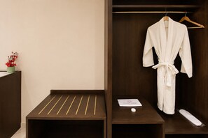 Lotus Platinum Suite Room