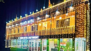 Exterior - Rahul Hotel & restaurant (Mussoorie)