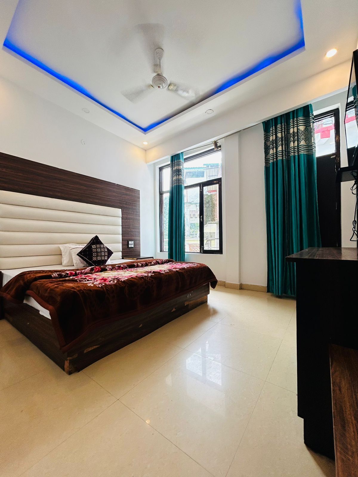 Deluxe Room | WiFi