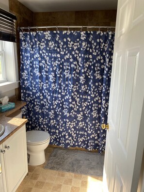 Bathroom - Caissie Cape Cottage w/ water views & beach access (Grande-Digue)