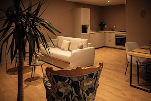 Living area - Vrbo Property (Valognes)