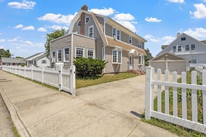 Exterior - AC 6BR/2BA Quiet Island House Near Casinos (Atlantic City)