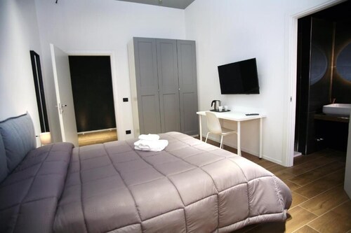 BUSINESS HOME VIA ISONZO