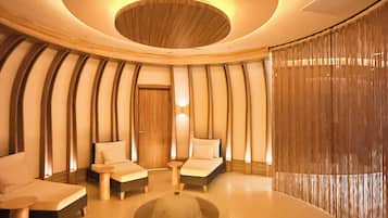 Sauna, Dampfbad, Massageanwendungen