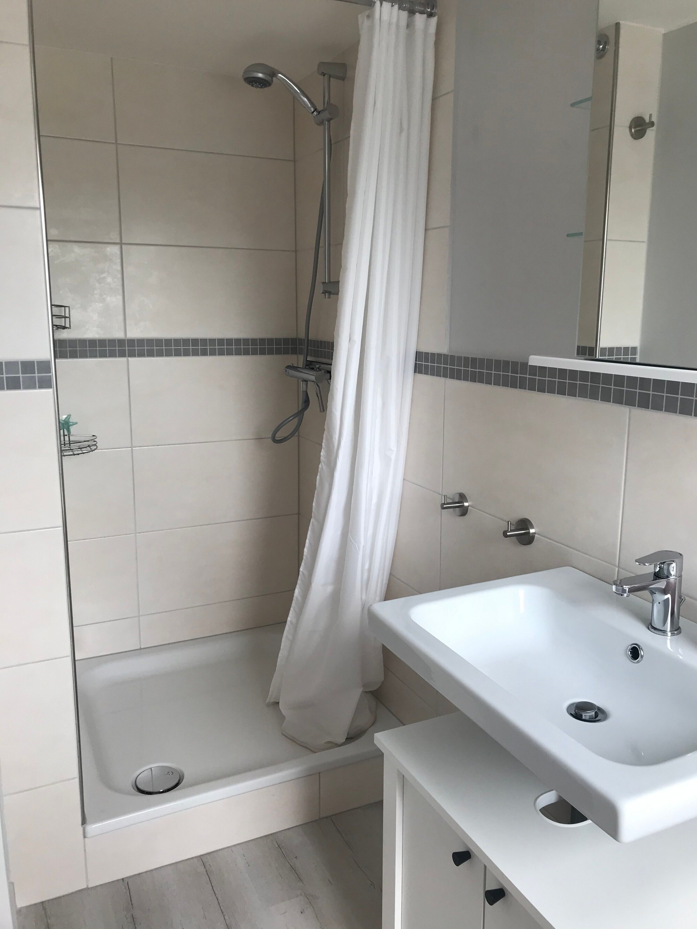 Dusche, Haartrockner