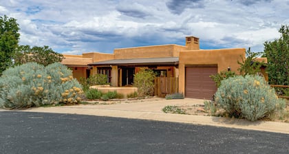 Adobe-style Home With Great Views!