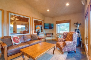 House (2 Bedrooms) | Interior
