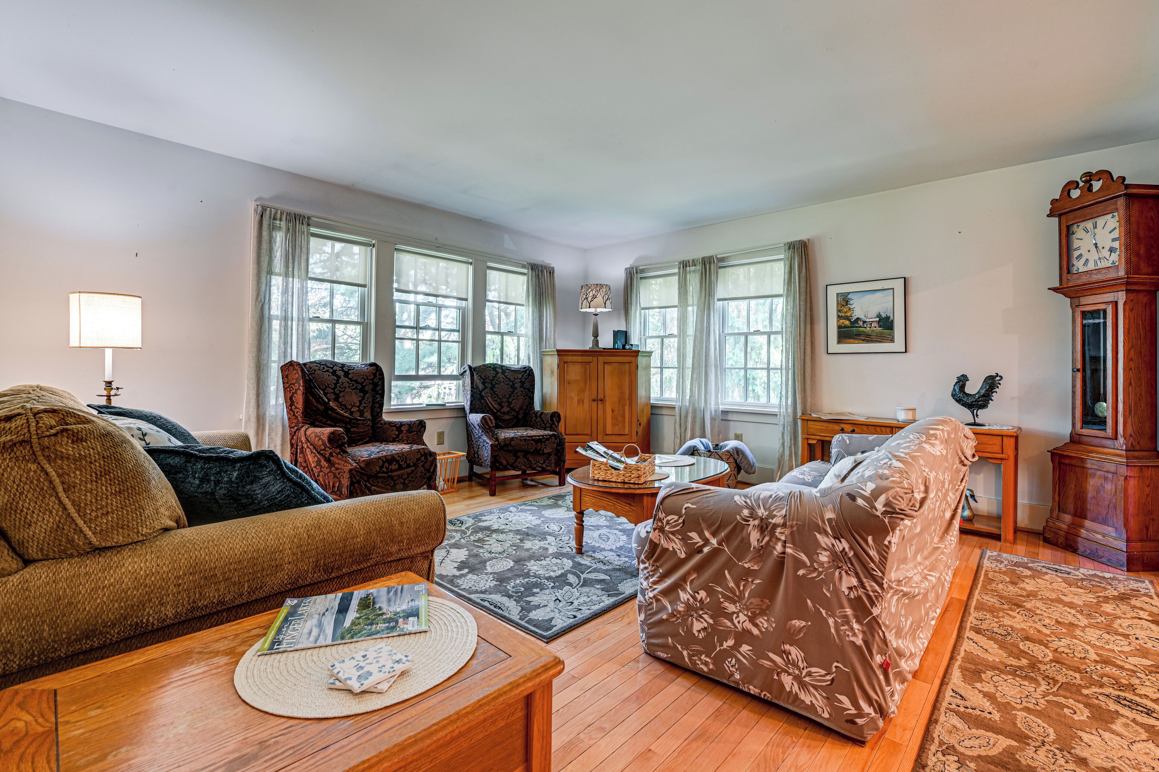 House (5 Bedrooms) | Interior