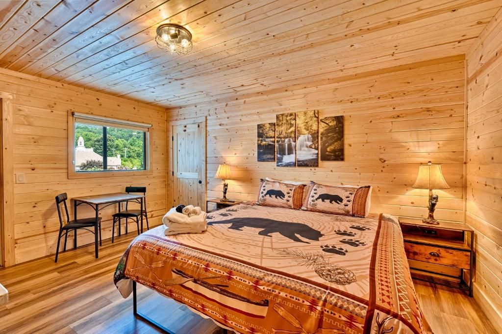Single Room, City View | Desk, laptop workspace, WiFi (free)