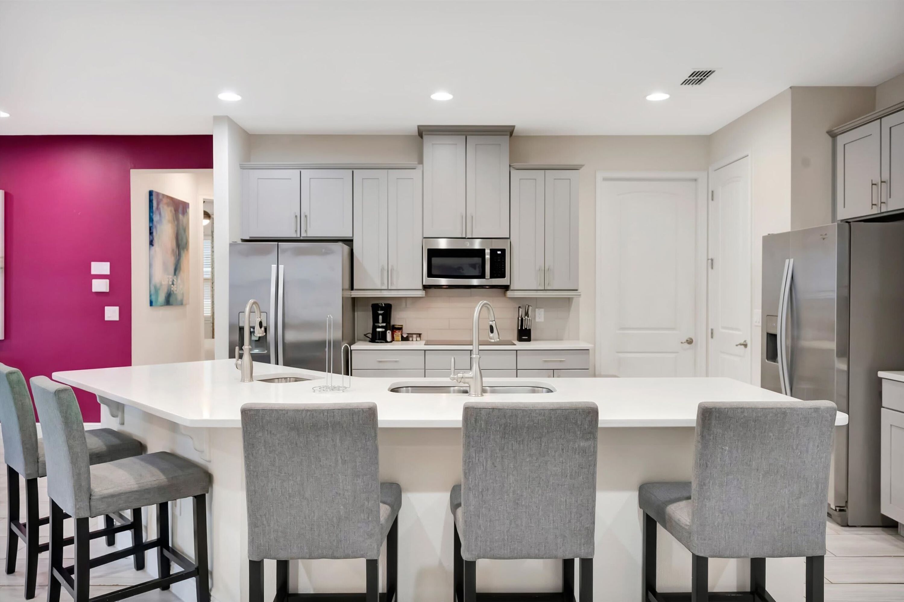 House | 11 bedrooms, high-speed internet