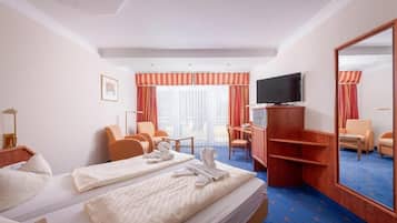 Desk, laptop workspace, free WiFi, wheelchair access