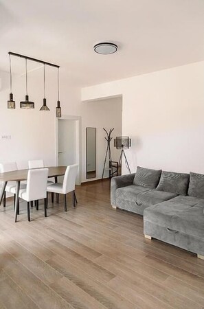 Interior - Modern 3 Bedroom Apartment in Quiet Budva with 2 Balconies (Budva)