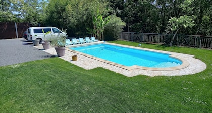 Elegant Art Deco residence with a pool and views of the Loire River just outside Orléans