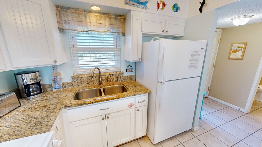 Emerald Isle 205 1 Bedroom Condo