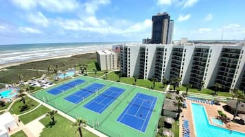 Apartment, 2 Bedrooms | Sports court