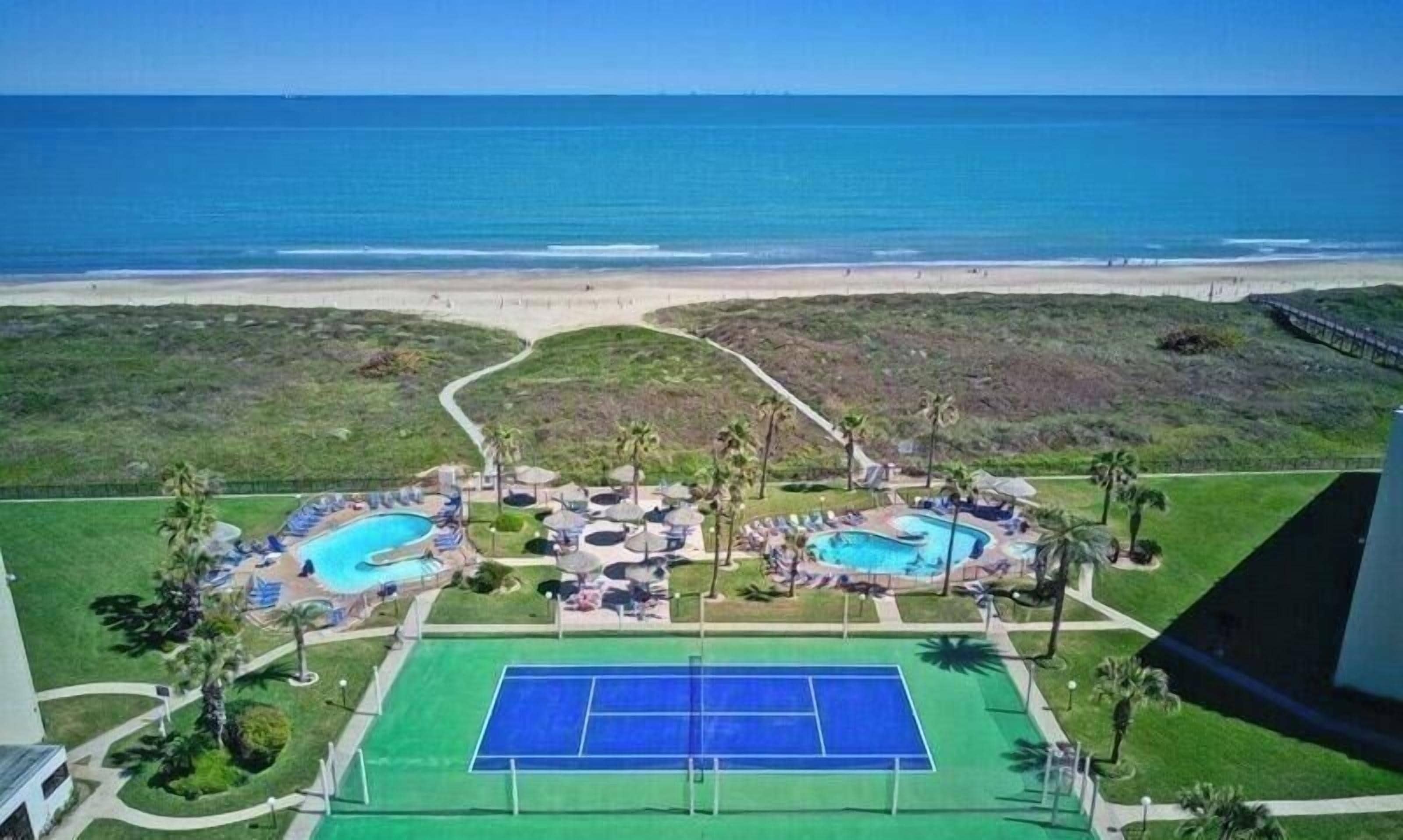 Apartment, 2 Bedrooms | Sport court