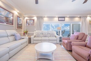 Apartment, 4 Schlafzimmer | Wohnbereich
