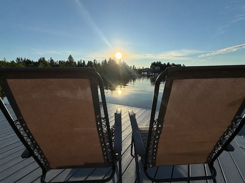 Big Lake Escape - waterfront cabin perfect for a cozy getaway