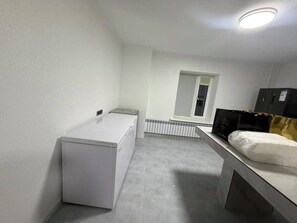 Room - Kol-Ukok Hotel (Bolshevik)