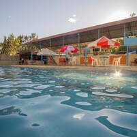 3 piscinas al aire libre