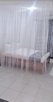 Quarto casal ou duplo luxo, vista para o jardim | Cortinas blackout, quartos à prova de som, ferros/tábuas de passar roupa