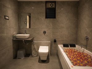 Superior Room | Bilik Mandi | Pancuran mandi, hulu semburan mandi hujan 