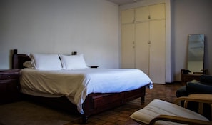 Habitación con 1 cama doble o 2 individuales, vistas al jardín | Vistas desde la habitación