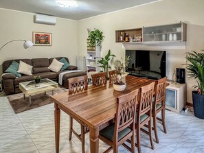 Villa | Living area