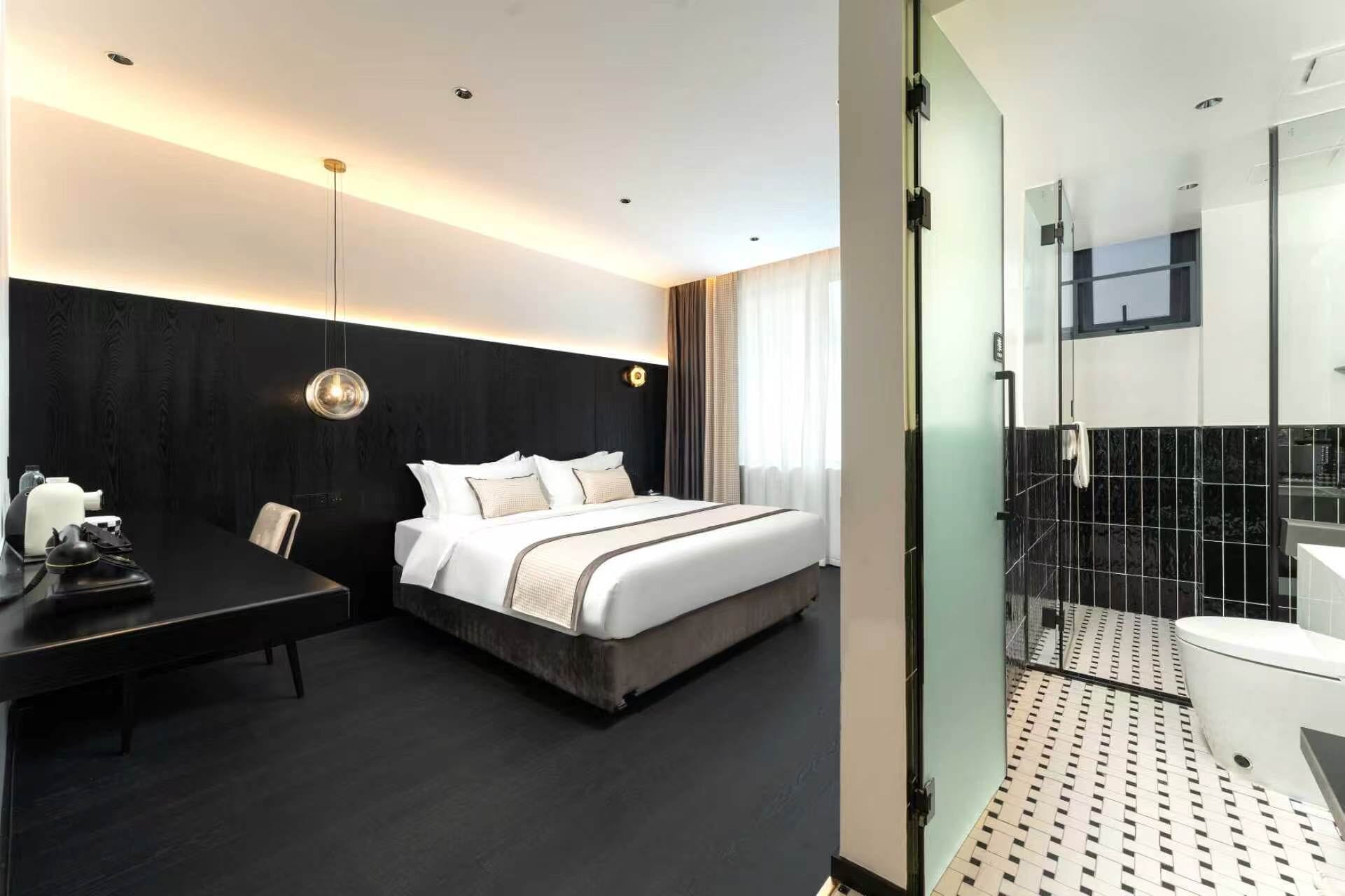 Economy Double Room | Desk, laptop workspace, free WiFi, bed sheets