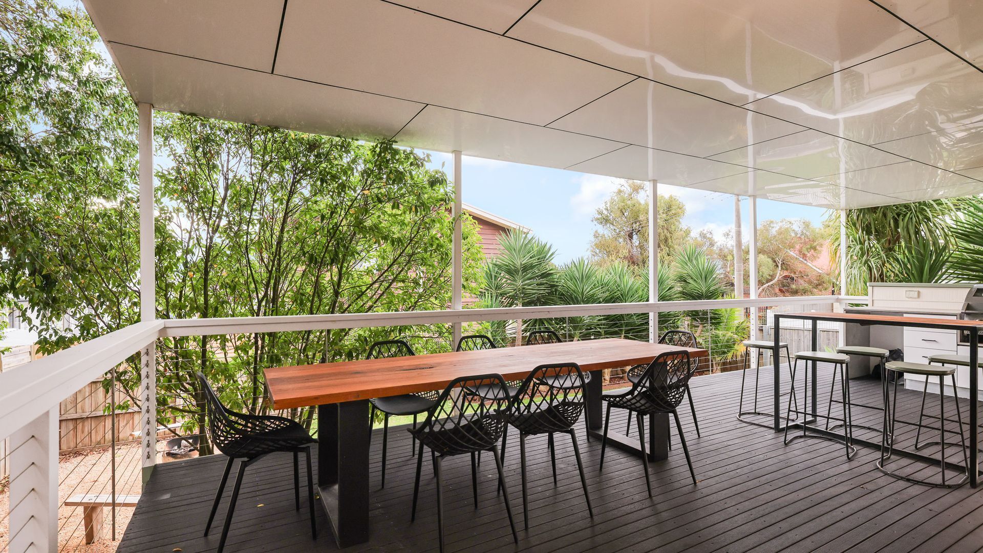 Outdoor dining
